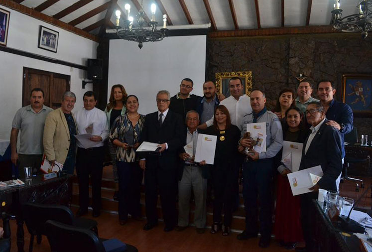 Reconocimiento a líderes de Rionegro