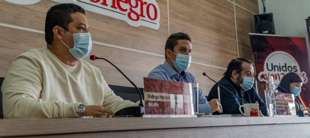 En el Concejo se celebró sesión de respuestas al Cabildo Abierto