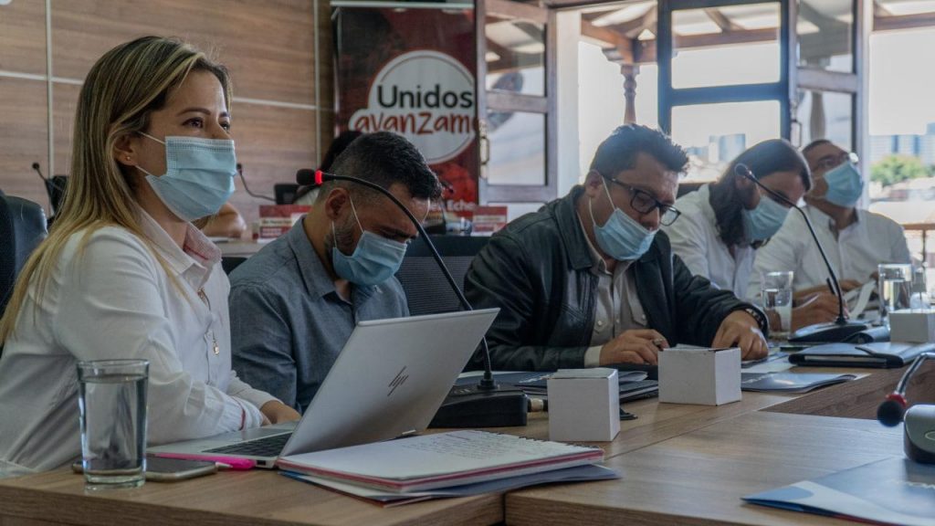 Continuaron los informes de de las secretarías de la Administración Municipal en el recinto del Concejo de Rionegro, siendo la oportunidad para la secretaría de Desarrollo Territorial en cabeza del secretario Carlos Andrés Gómez y las Subsecretarías de Equipamiento Público, Valorización y Movilidad.