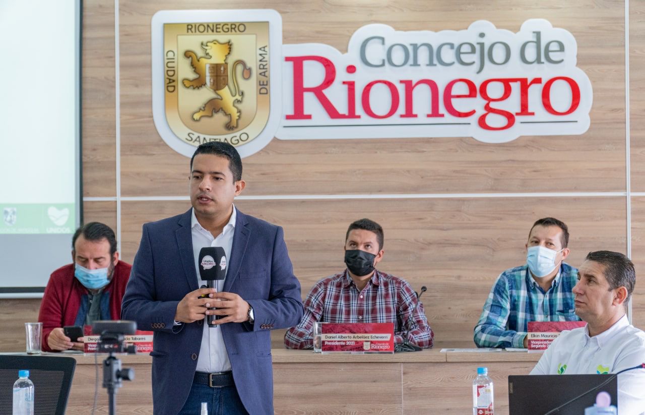Gerente del IDEA visitó el Concejo de Rionegro